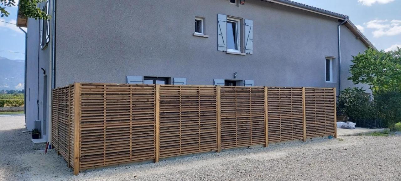 Chambre D'Hotes Des Loyes Jaillans Екстериор снимка